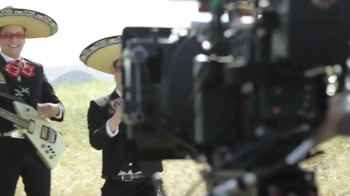 bscap0102 - Selena Gomez-Love You Like A Love Song Behind The Scenes-SC-Part I