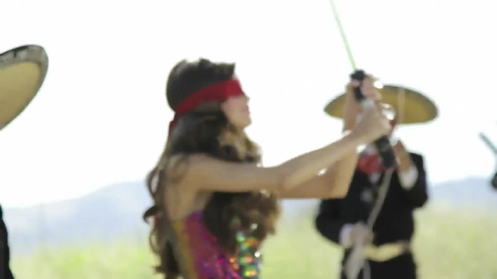 bscap0104 - Selena Gomez-Love You Like A Love Song Behind The Scenes-SC-Part I