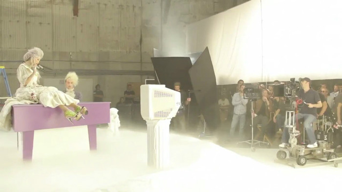 bscap0137 - Selena Gomez-Love You Like A Love Song Behind The Scenes-SC-Part I