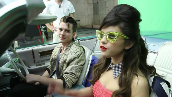 bscap0389 - Selena Gomez-Love You Like A Love Song Behind The Scenes-SC-Part I
