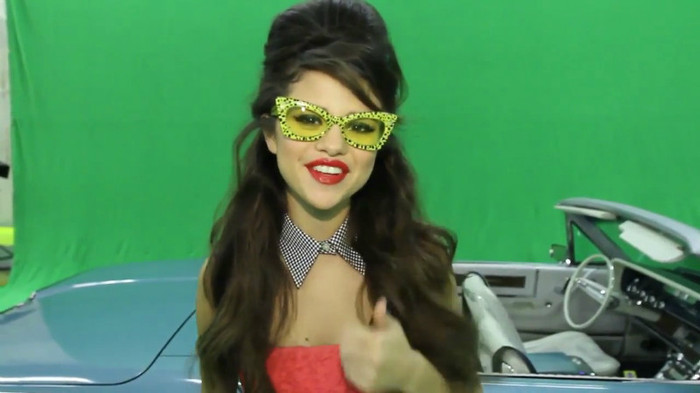 bscap0420 - Selena Gomez-Love You Like A Love Song Behind The Scenes-SC-Part I