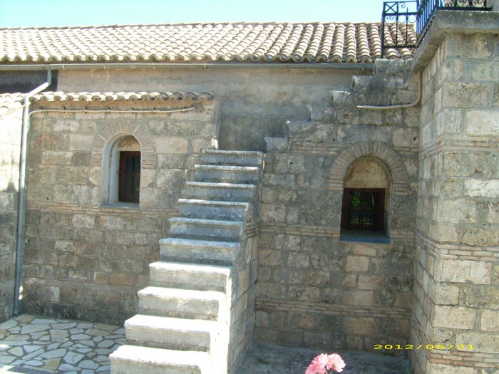 Kefalon2012 410 - 2012-Manastiri biserici