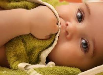 Un bebe cu personalitate - Bebelusul perfect