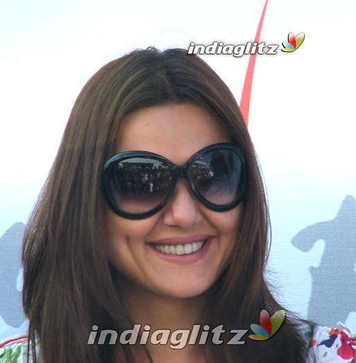 S.a batut Delia cu Mihaela=)))))))