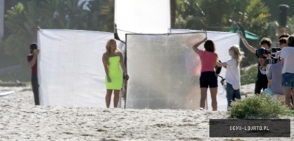 normal_Demi_Lovato_MalibuMay212012_J0001_016 - ABC - Demi - Shooting A New PhotoShoot For Self Magazine