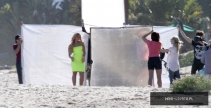 normal_Demi_Lovato_MalibuMay212012_J0001_023 - ABC - Demi - Shooting A New PhotoShoot For Self Magazine