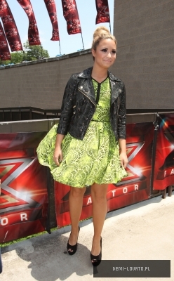 Dems la X Factor (11) - ABC - Demi - At the X Factor Casting