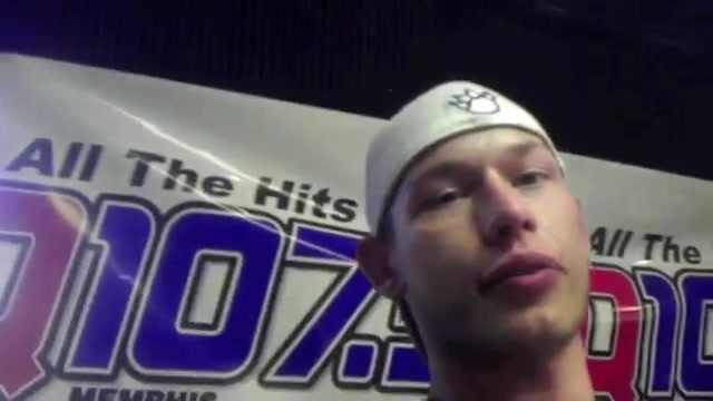 Demi Lovato _Hangs Out_ on Google + 0602