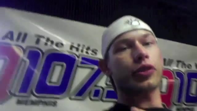 Demi Lovato _Hangs Out_ on Google + 0610