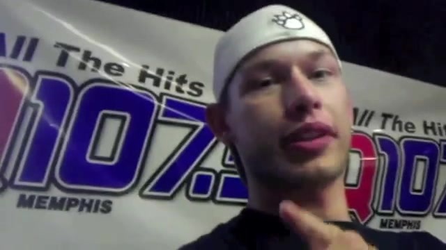 Demi Lovato _Hangs Out_ on Google + 0625