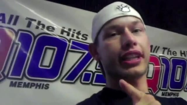 Demi Lovato _Hangs Out_ on Google + 0630