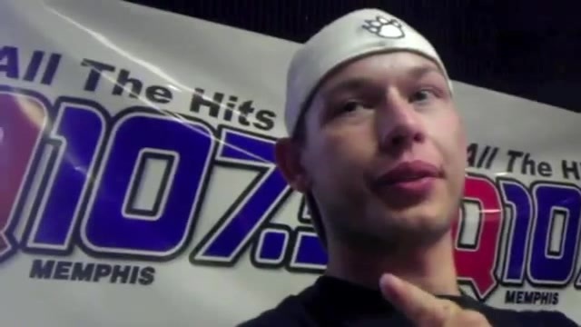 Demi Lovato _Hangs Out_ on Google + 0648