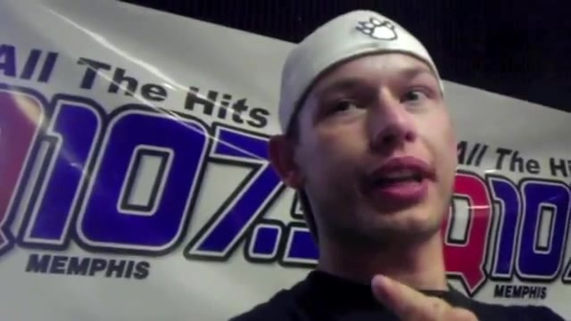 Demi Lovato _Hangs Out_ on Google + 0655