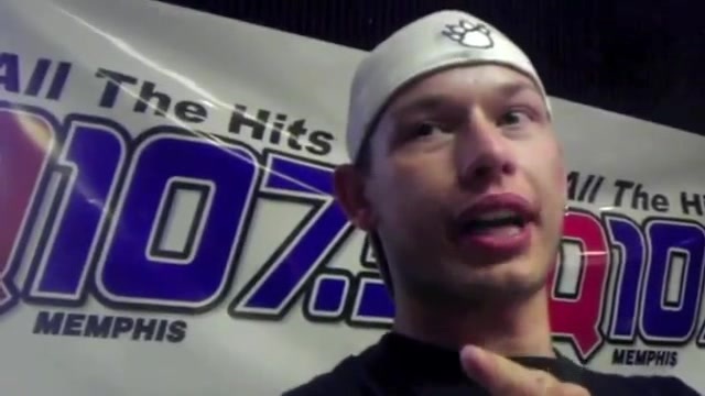 Demi Lovato _Hangs Out_ on Google + 0658