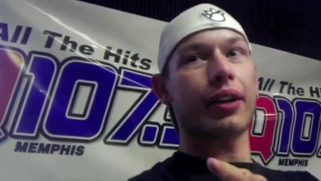 Demi Lovato _Hangs Out_ on Google + 0663