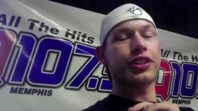 Demi Lovato _Hangs Out_ on Google + 0697