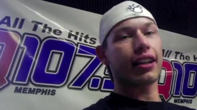 Demi Lovato _Hangs Out_ on Google + 0733