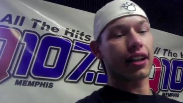 Demi Lovato _Hangs Out_ on Google + 0739