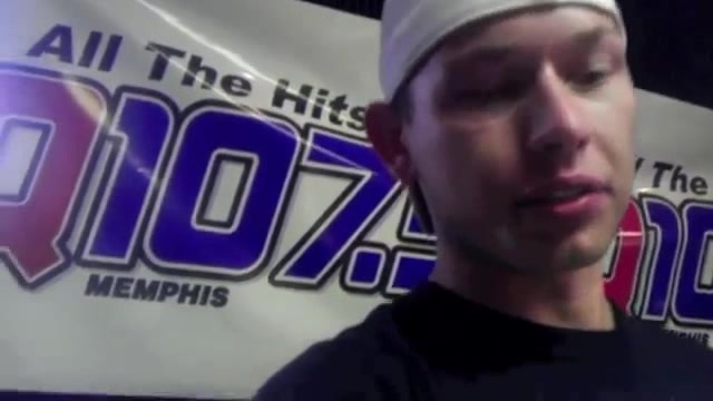 Demi Lovato _Hangs Out_ on Google + 0760