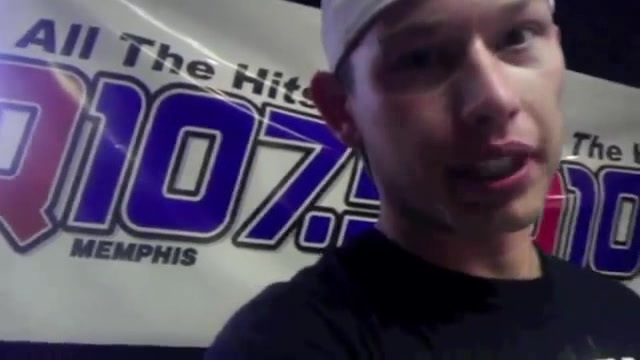 Demi Lovato _Hangs Out_ on Google + 0778