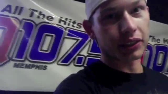 Demi Lovato _Hangs Out_ on Google + 0785