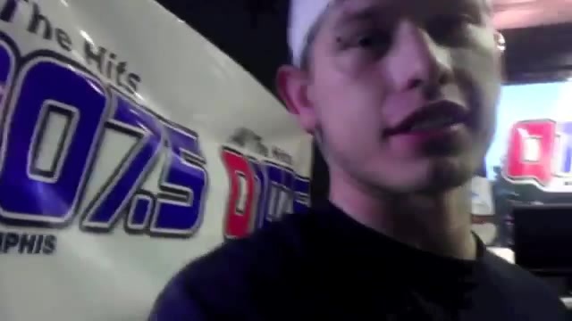 Demi Lovato _Hangs Out_ on Google + 0914