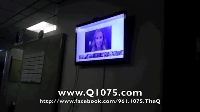 Demi Lovato _Hangs Out_ on Google + 1117