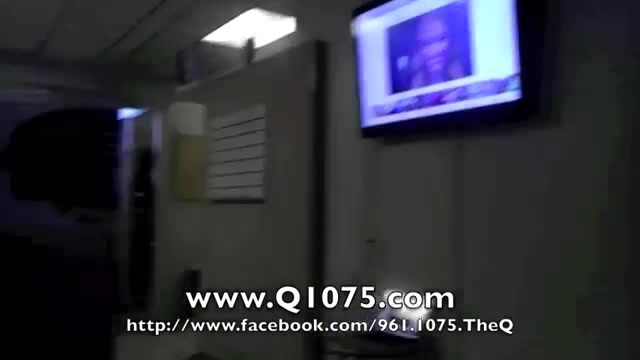 Demi Lovato _Hangs Out_ on Google + 1163