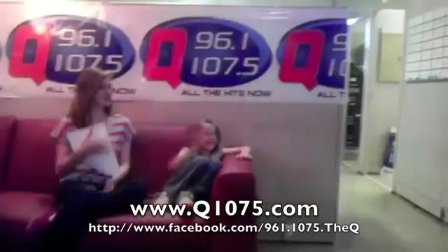 Demi Lovato _Hangs Out_ on Google + 1226