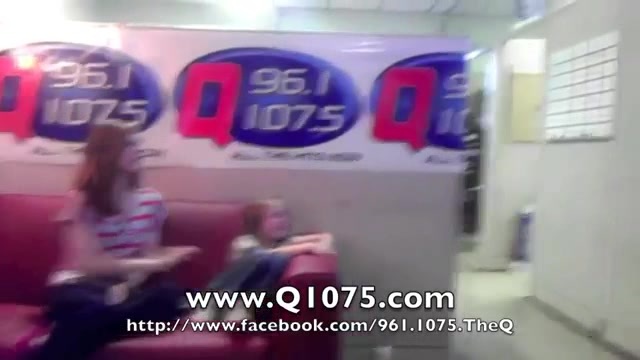 Demi Lovato _Hangs Out_ on Google + 1313