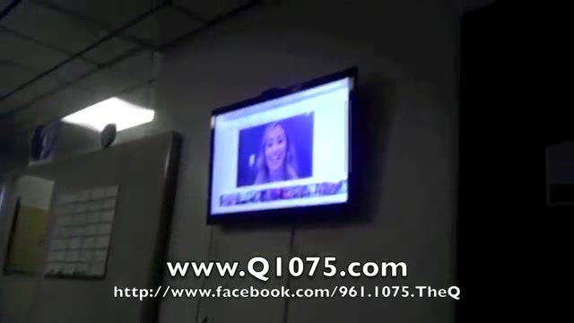Demi Lovato _Hangs Out_ on Google + 1613 - Demi - Hangs Out on Google Part oo3
