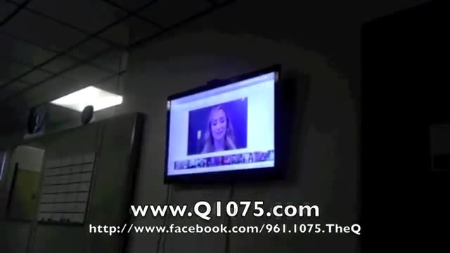 Demi Lovato _Hangs Out_ on Google + 1645 - Demi - Hangs Out on Google Part oo3