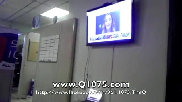 Demi Lovato _Hangs Out_ on Google + 1436