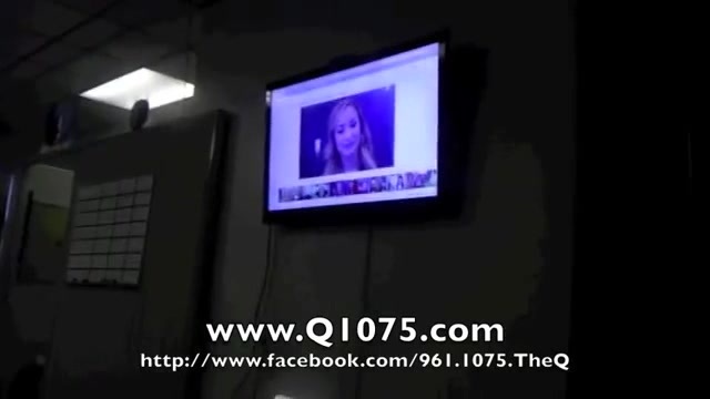 Demi Lovato _Hangs Out_ on Google + 1694 Demi Lovato _Hangs Out_ on Google + 1694