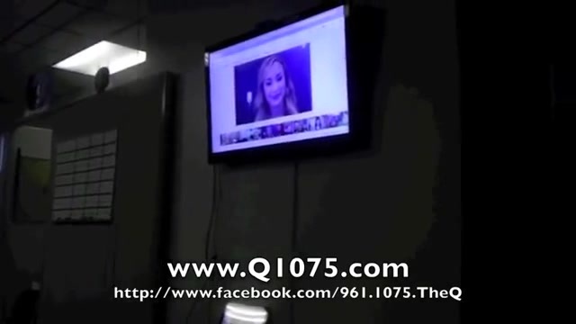 Demi Lovato _Hangs Out_ on Google + 1744