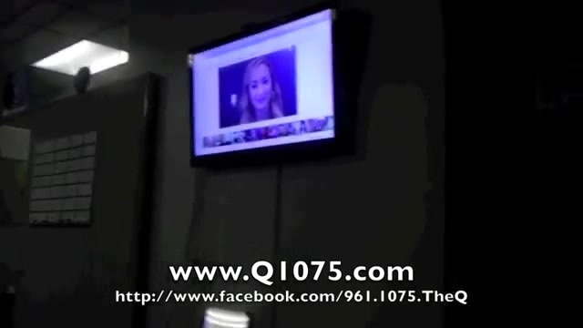 Demi Lovato _Hangs Out_ on Google + 1756