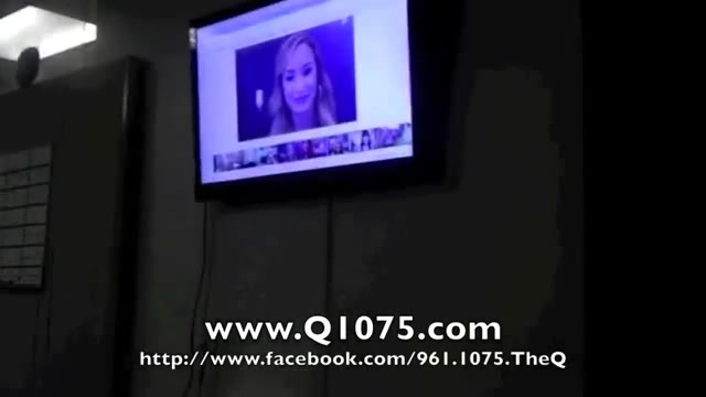 Demi Lovato _Hangs Out_ on Google + 1765