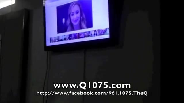 Demi Lovato _Hangs Out_ on Google + 1776