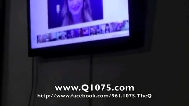 Demi Lovato _Hangs Out_ on Google + 1806 Demi Lovato _Hangs Out_ on Google + 1806