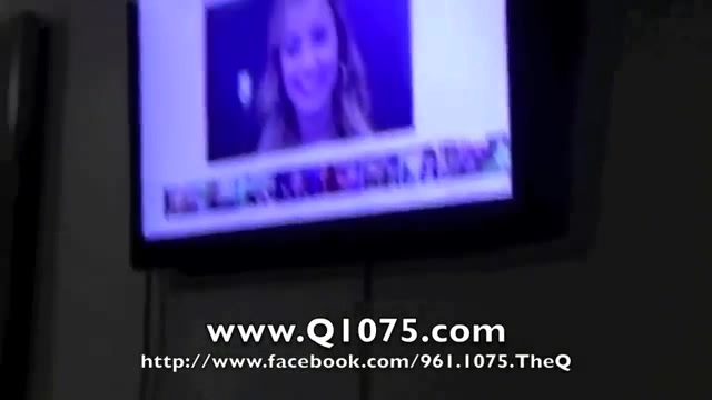 Demi Lovato _Hangs Out_ on Google + 1817