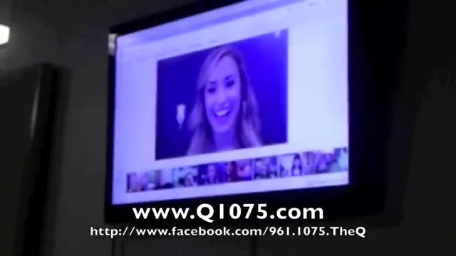 Demi Lovato _Hangs Out_ on Google + 1837 Demi Lovato _Hangs Out_ on Google + 1837