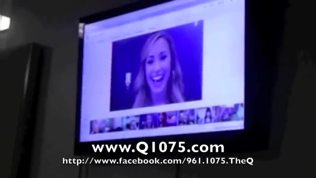 Demi Lovato _Hangs Out_ on Google + 1854 Demi Lovato _Hangs Out_ on Google + 1854
