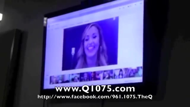 Demi Lovato _Hangs Out_ on Google + 1885 Demi Lovato _Hangs Out_ on Google + 1885