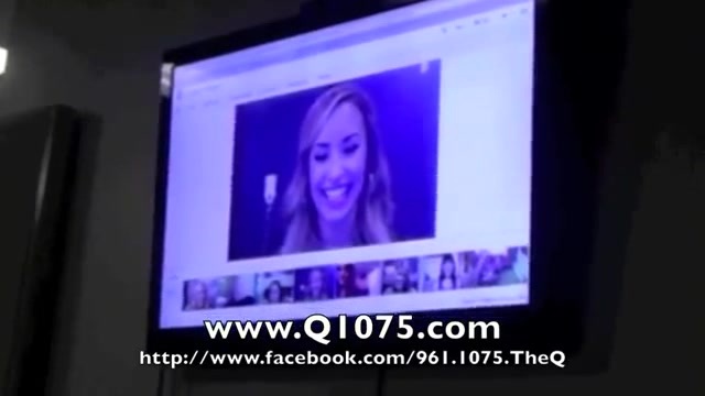 Demi Lovato _Hangs Out_ on Google + 2008 - Demi - Hangs Out on Google Part oo4