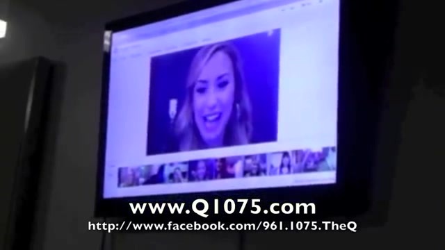 Demi Lovato _Hangs Out_ on Google + 2084 Demi Lovato _Hangs Out_ on Google + 2084