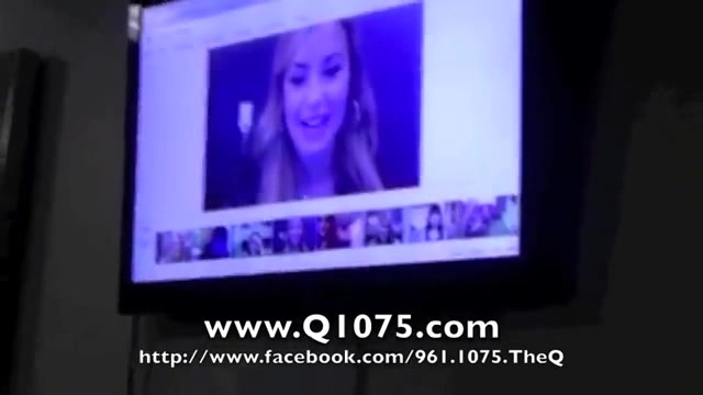 Demi Lovato _Hangs Out_ on Google + 2184