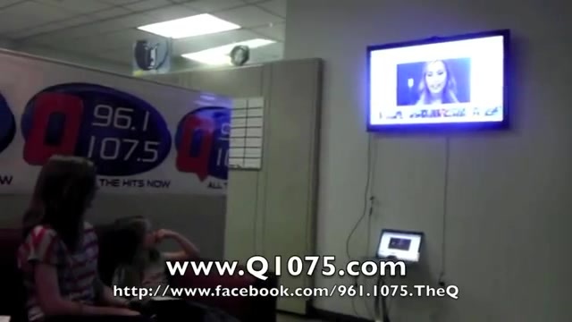 Demi Lovato _Hangs Out_ on Google + 2418