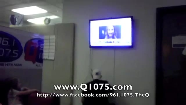 Demi Lovato _Hangs Out_ on Google + 3600 - Demi - Hangs Out on Google Part oo7