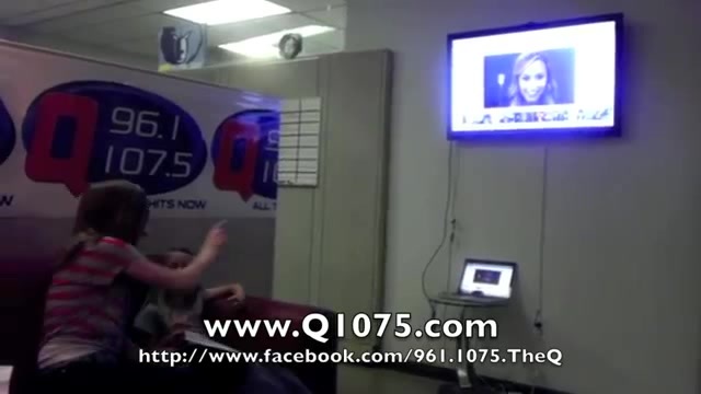 Demi Lovato _Hangs Out_ on Google + 3149 - Demi - Hangs Out on Google Part oo6