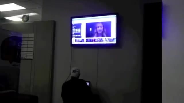 Demi Lovato _Hangs Out_ on Google + 4788